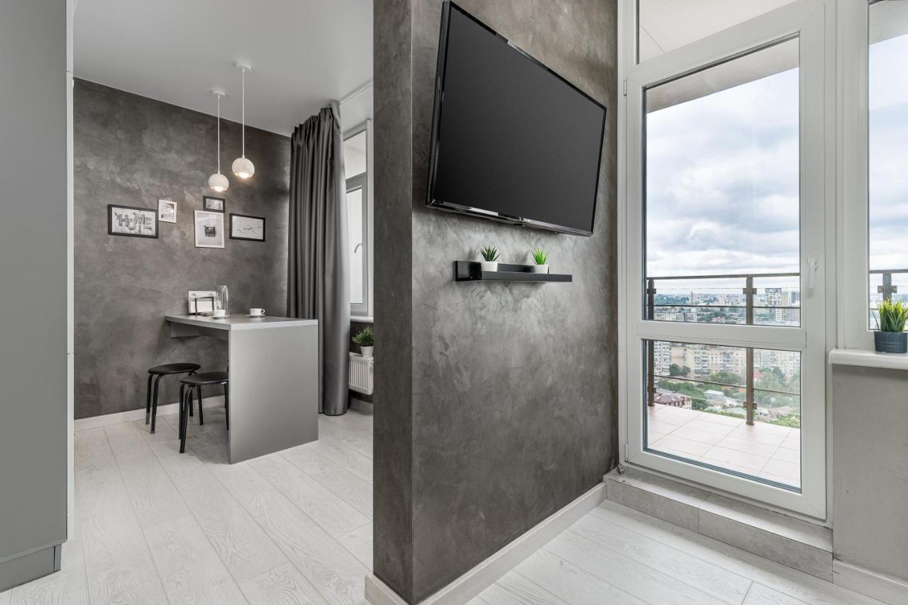 Razor Apartment With Terrace, Kamanina オデッサ エクステリア 写真